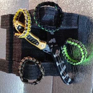 Paracord bracelets. Hand made.